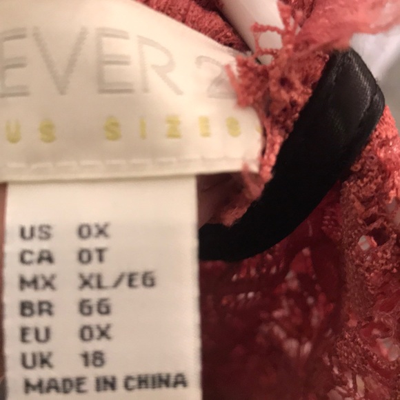 Mauve Midi Lace Dress - Picture 6 of 8